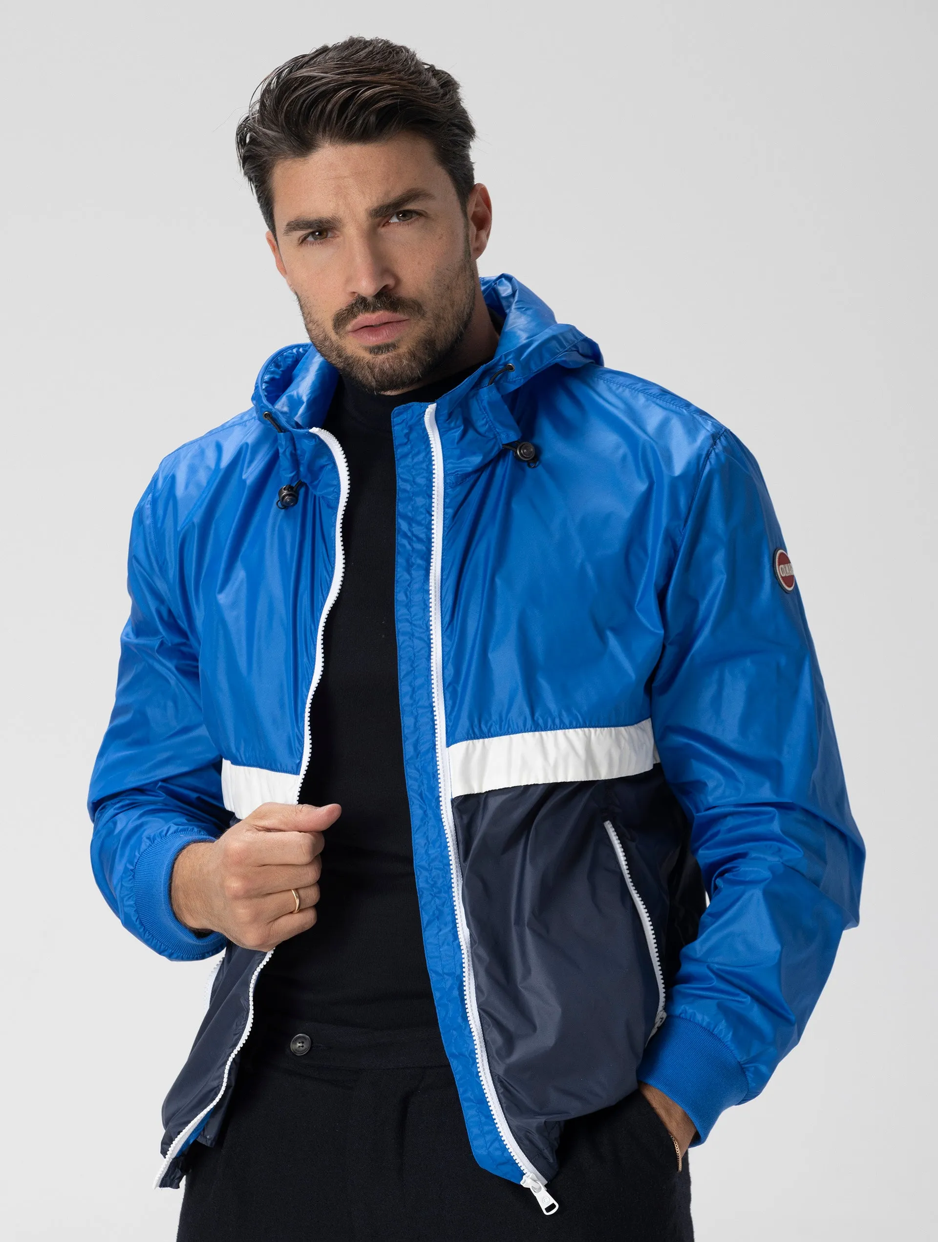 CONCRETE WATERPROOF JACKET IN BLUE COLOR BLOCK