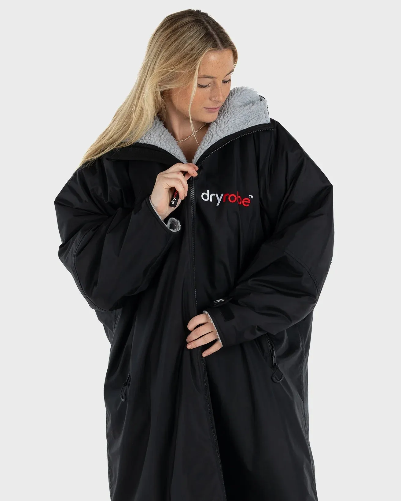 Dryrobe Advance LONG Sleeve Changing Robe - Black / Grey