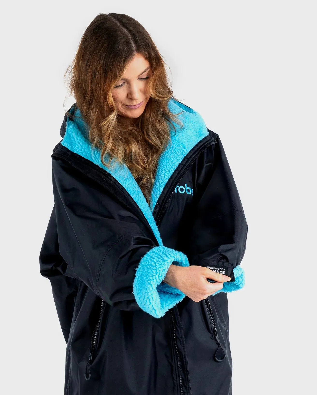 Dryrobe Advance LONG Sleeve Changing Robe V3 - Black / Blue